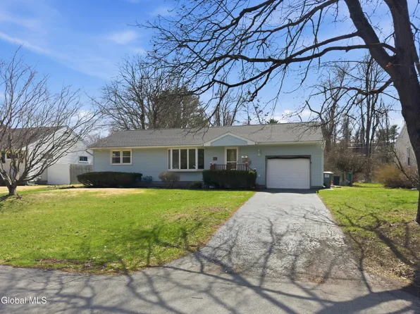 10 Knadler Drive, Latham, NY 12110