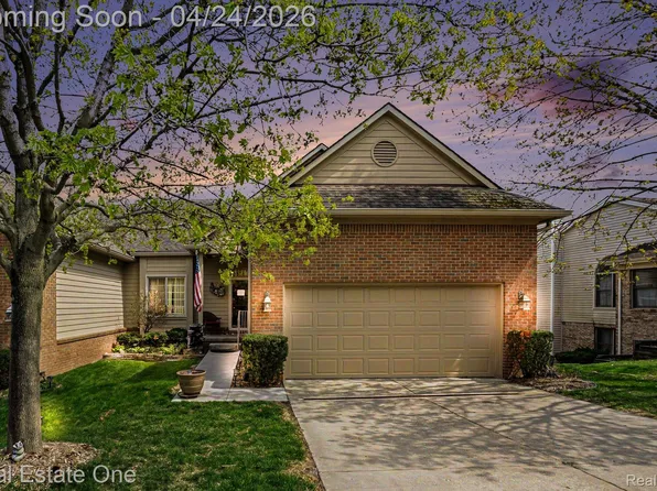 846 Ridgeside Dr, Milford, MI 48381
