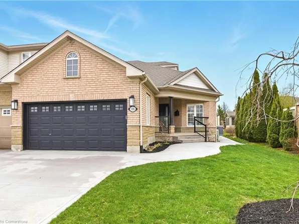 135 Reiber Ct, Waterloo, ON N2L 6M9