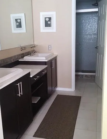 2nd Bathroom Suite.