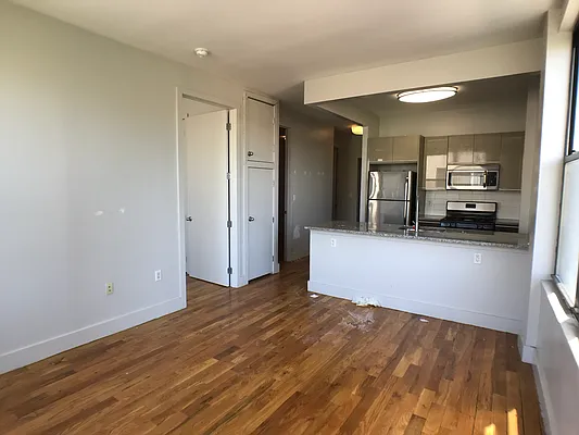 Rented by City Vista Inc | media 6