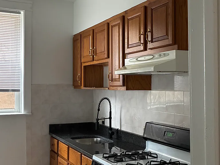 3244 W Belle Plaine Ave #1 — Photo 12