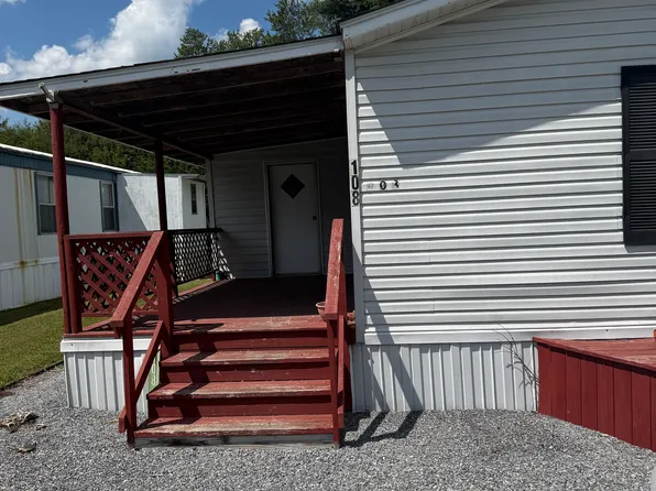 (undisclosed Address), Waynesville, NC 28785