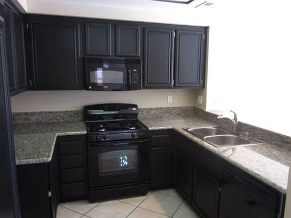 4th image of 24544 Leafwood Dr