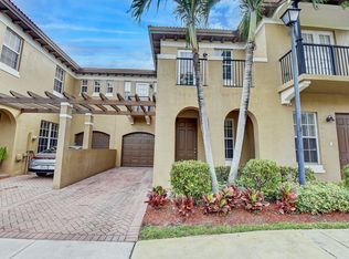 6854 Julia Gardens Dr, Pompano Beach, FL 33073