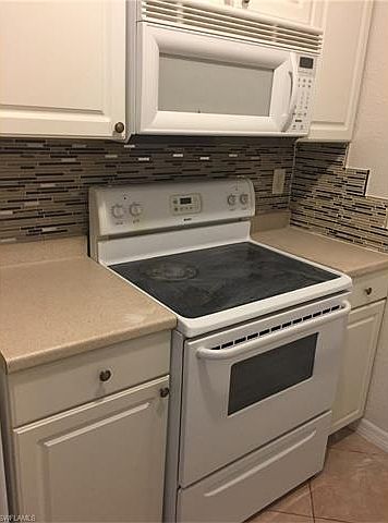 1st image of 4615 Bayshore Dr APT E2