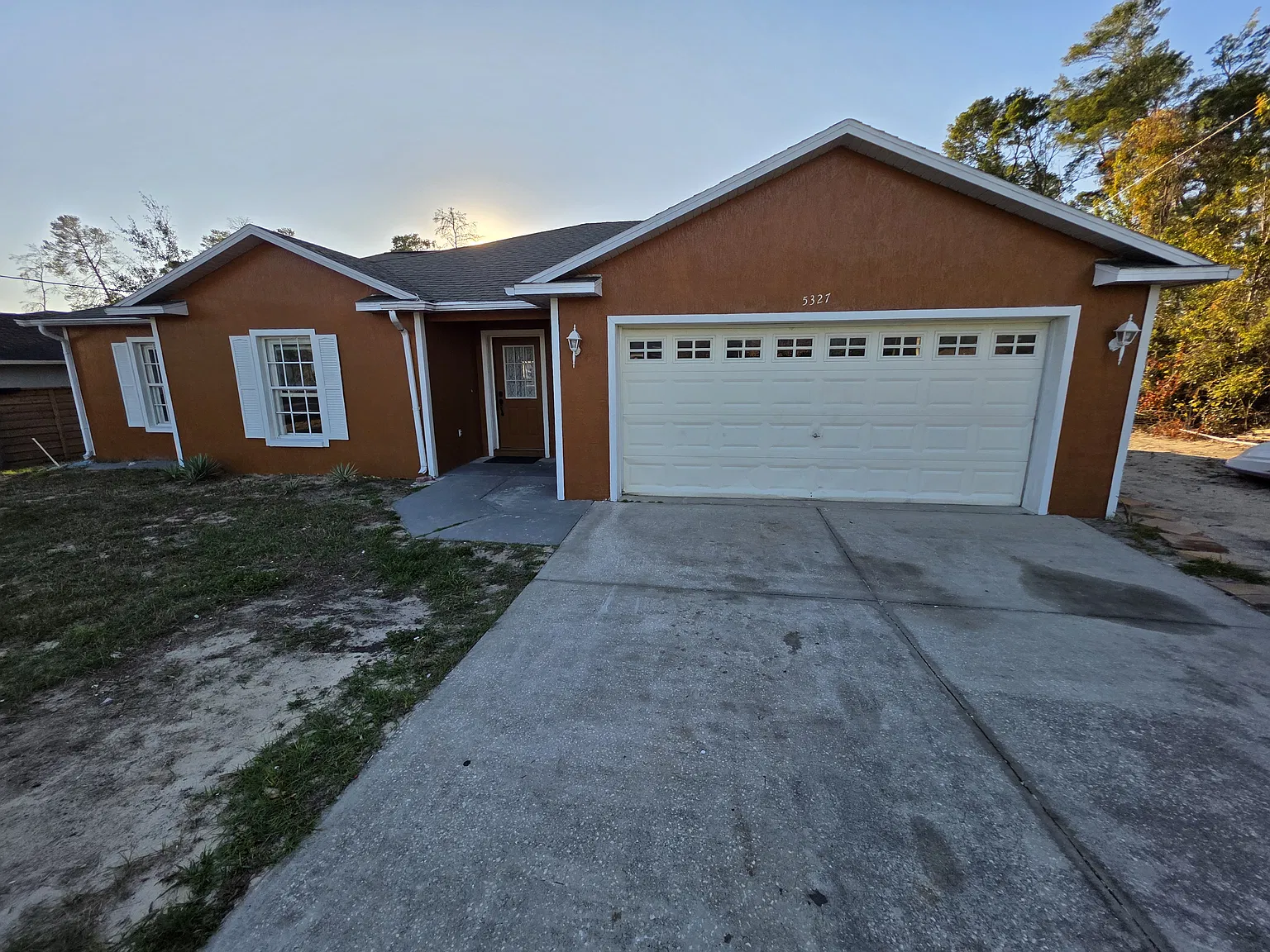 3 bed, 1452 sqft, $1,900 — Photo 2