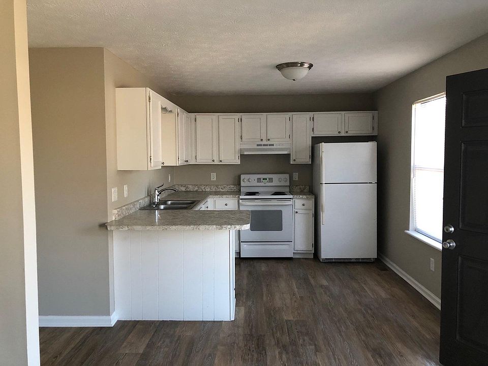 2nd image of 215 Saint George St APT 1