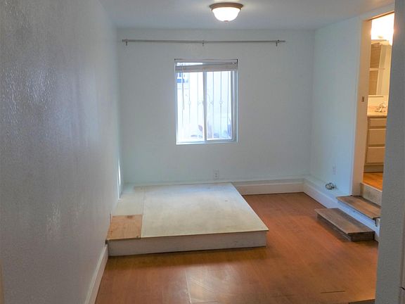 4th image of 9839 Stanley Ave
