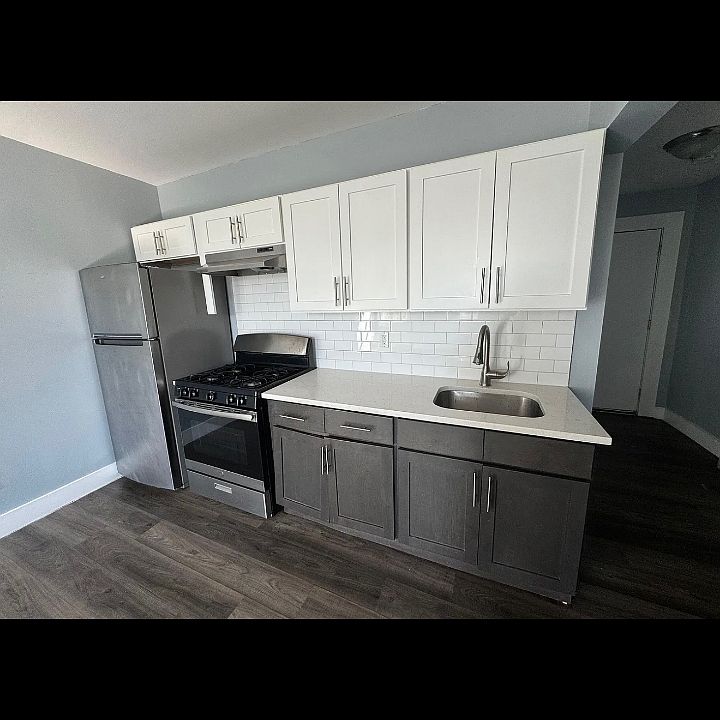 1st image of 175 Munn Ave #302L