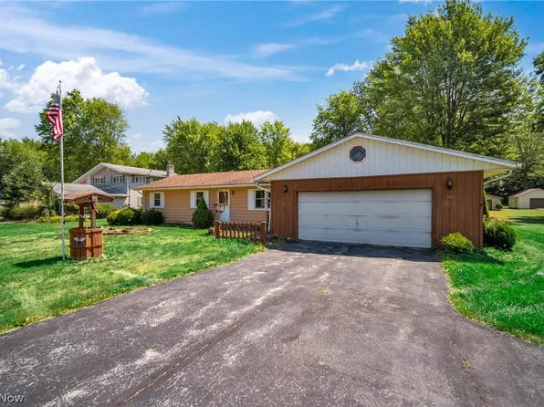 667 S Lake St, South Amherst, OH 44001