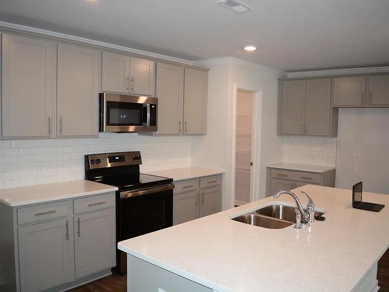 844 Bellewood Gardens Dr — Photo 3