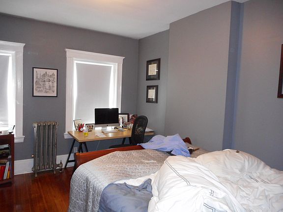 2nd image of 553 Brookline Ave APT 6