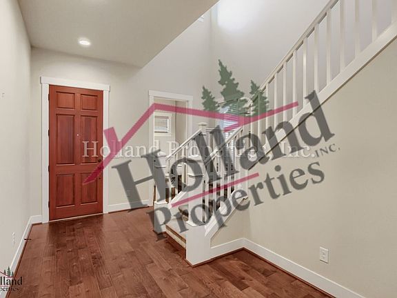 5th image of 17435 SW Forest Hollow St