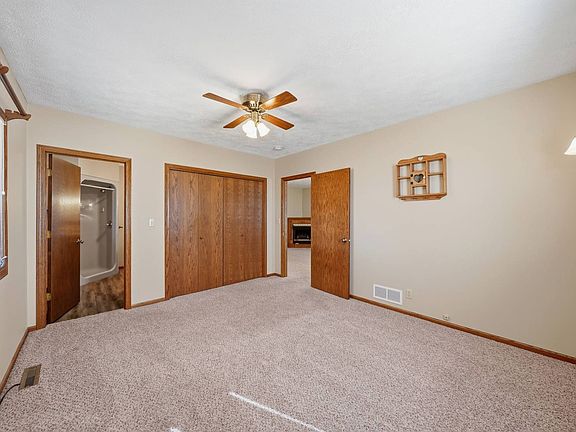 4th image of 14200 W Dld Rd