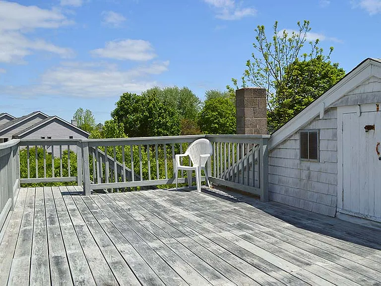 64 Hemlock Ave — Photo 23
