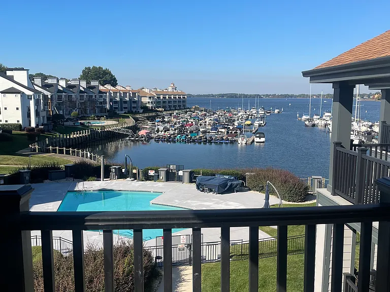 18865 Vineyard Point Ln — Photo 22