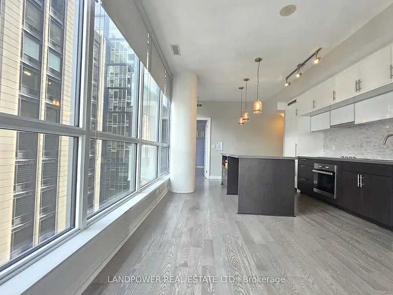 8 Mercer St #1405 — Photo 7