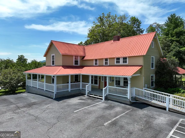 253 Carolina St, Dillard, GA 30537
