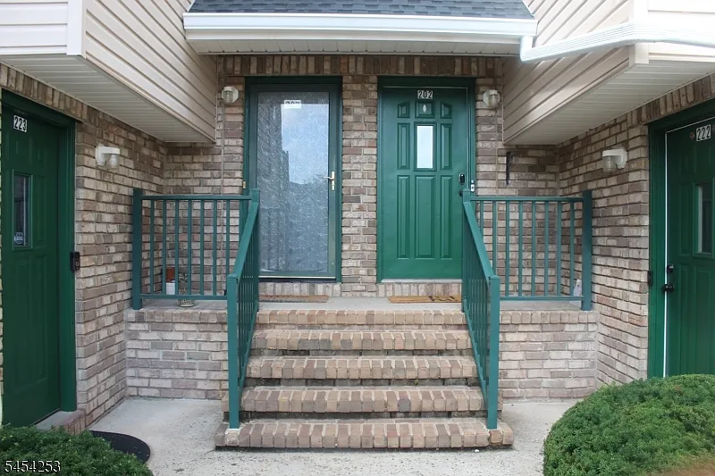 2 bed, 2.5 bath, $3,200 — Photo 3