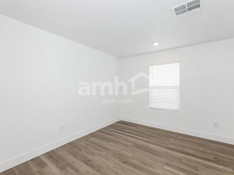 9526 Aldersyde Dr — Photo 17