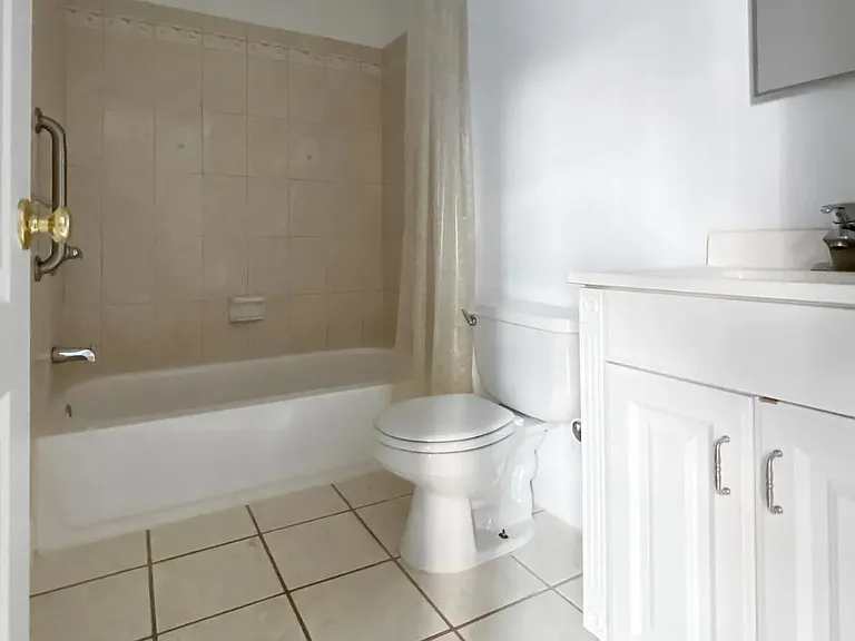 1701 Spruce St #3-4R — Photo 3