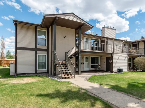 2109 Saddleback Rd NW, Edmonton, AB T6J 4T4
