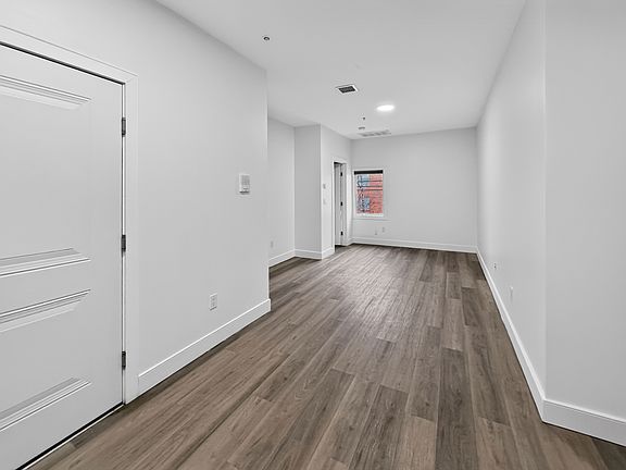 2nd image of 1208 New York Ave #1