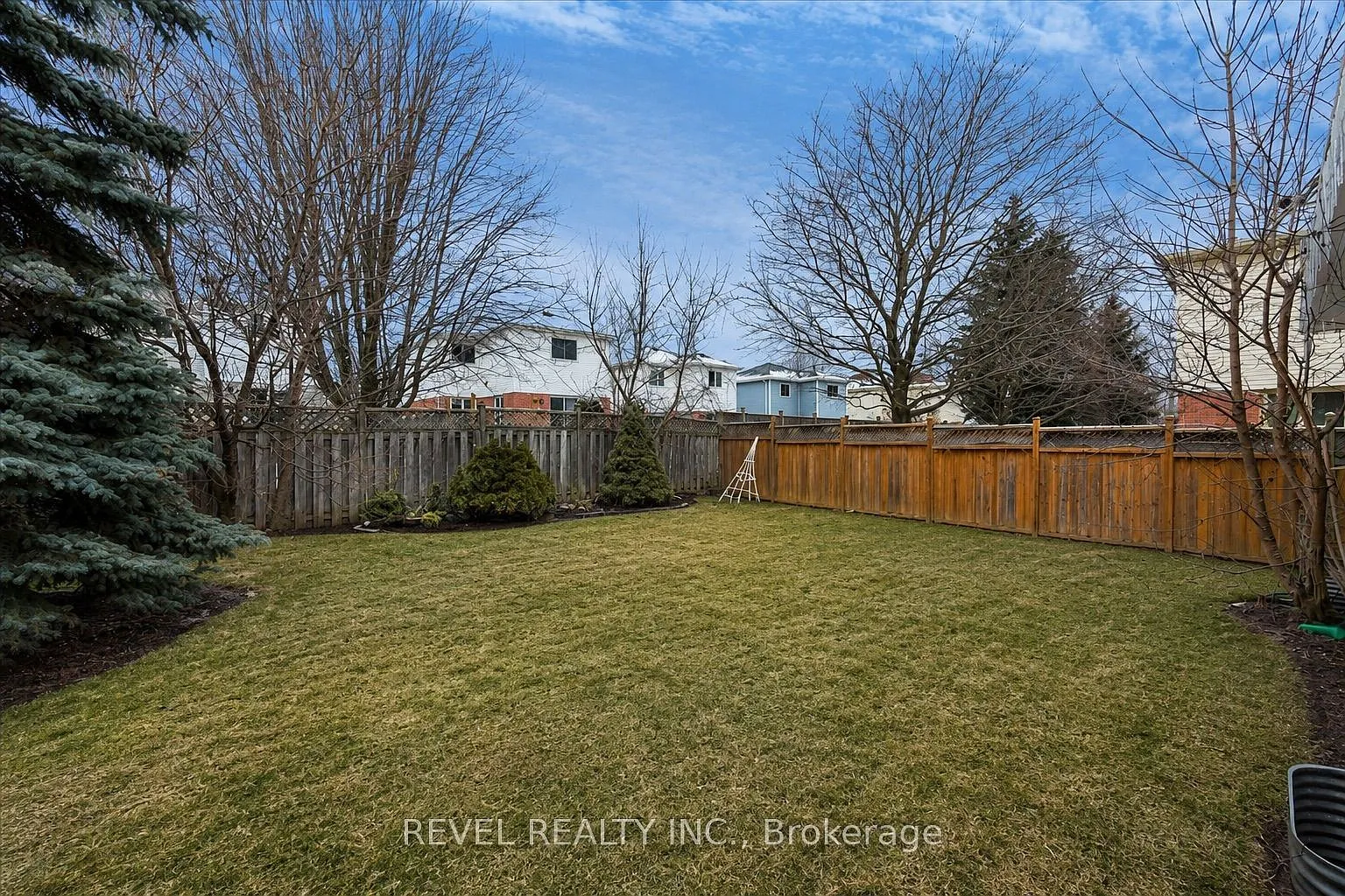 3 bed, $2,500 — Photo 2