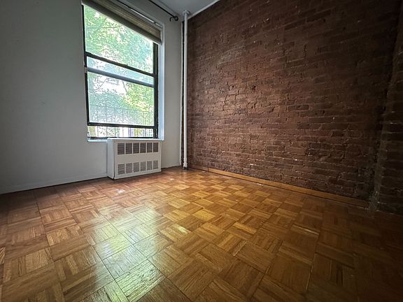 3rd image of 323A E 89th St APT 2E
