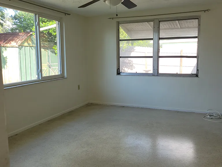 5113 Moog Rd — Photo 19