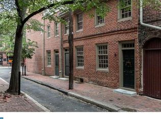 102 Fitzwater St, Philadelphia, PA 19147