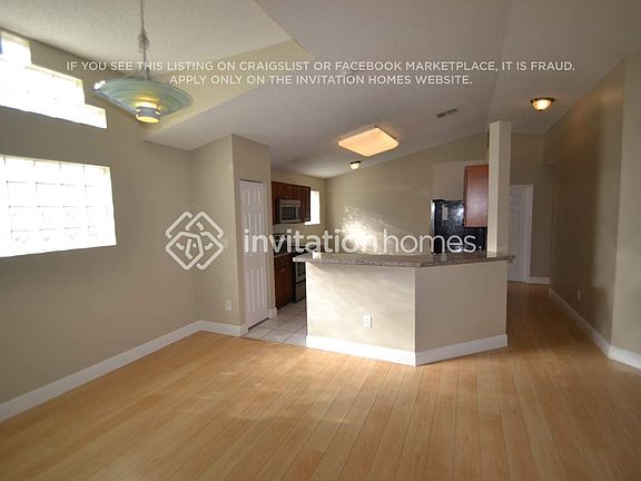 3rd image of 17132 NW 11th St