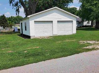 202 N Park St, Oaktown, IN 47561