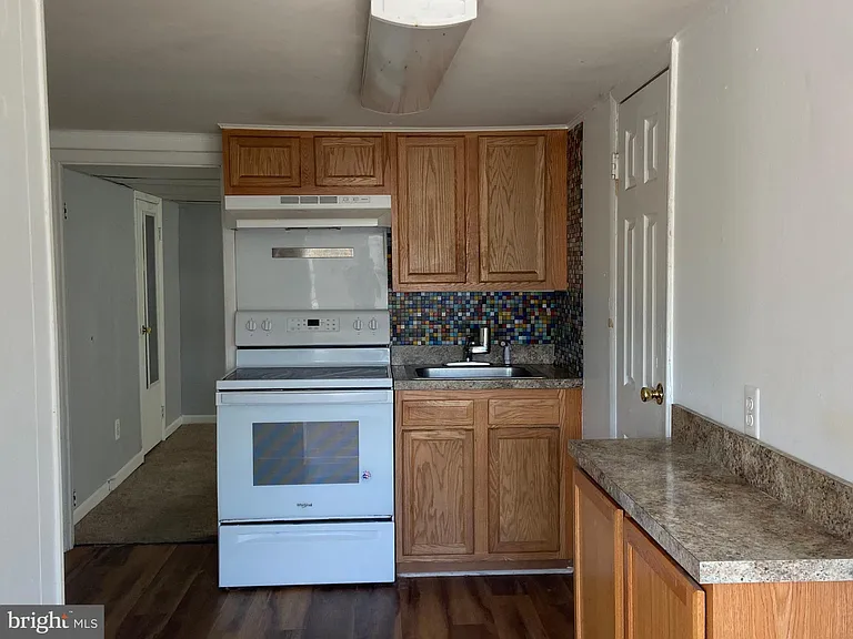 849 Street Rd #B — Photo 2