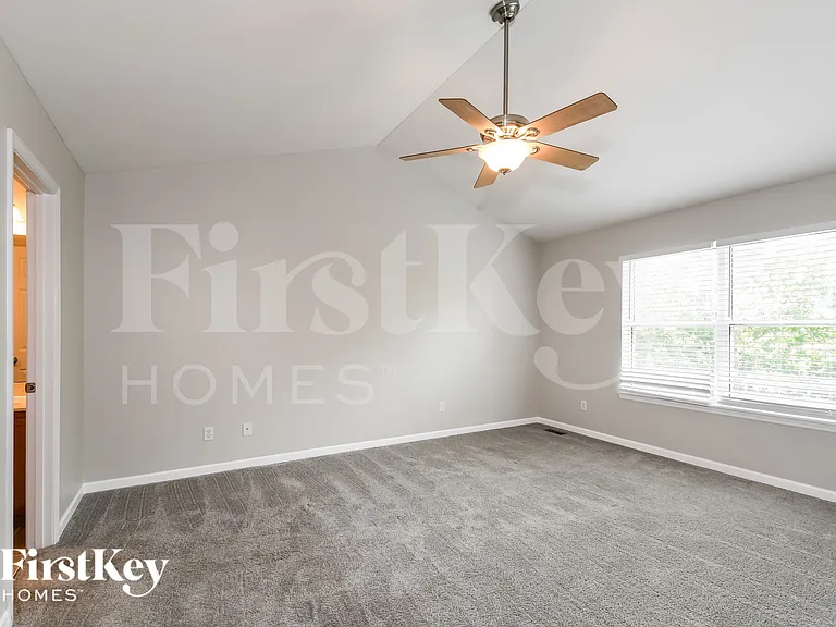 106 Stewart Springs Dr — Photo 8