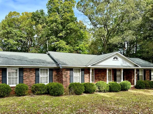 412 Northside Dr W, Greenwood, SC 29649