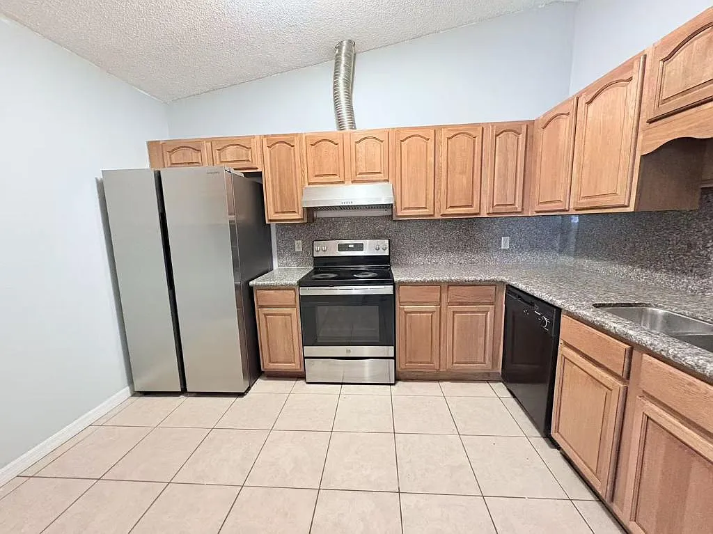 5953 Talavera Street — Photo 4