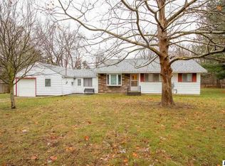 3038 Hendee Rd, Jackson, MI 49201