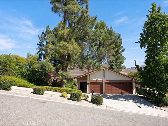 2nd image of 27601 Endeavor St