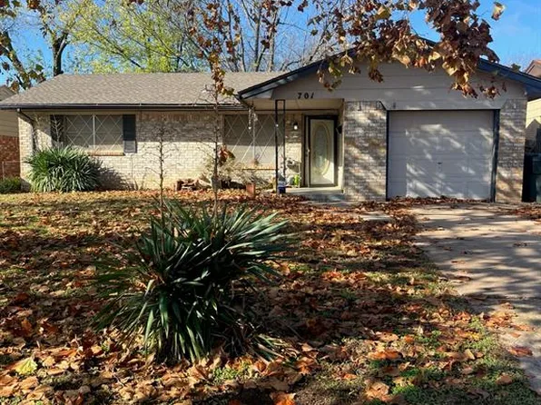 701 Royal Ave, Midwest City, OK 73130