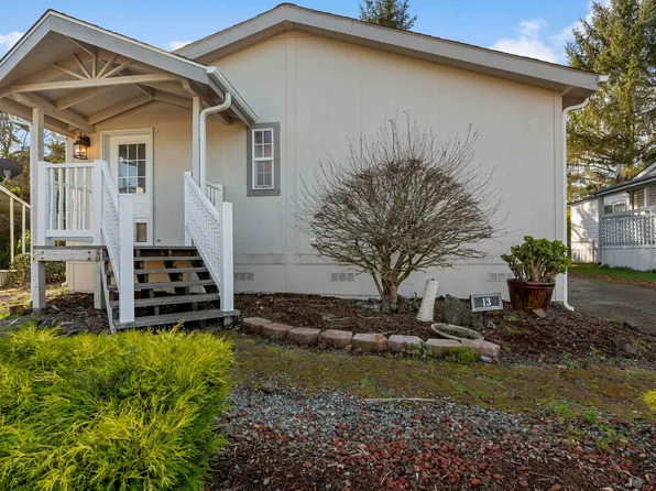 1093 Highway 101 N #13, Crescent City, CA 95531