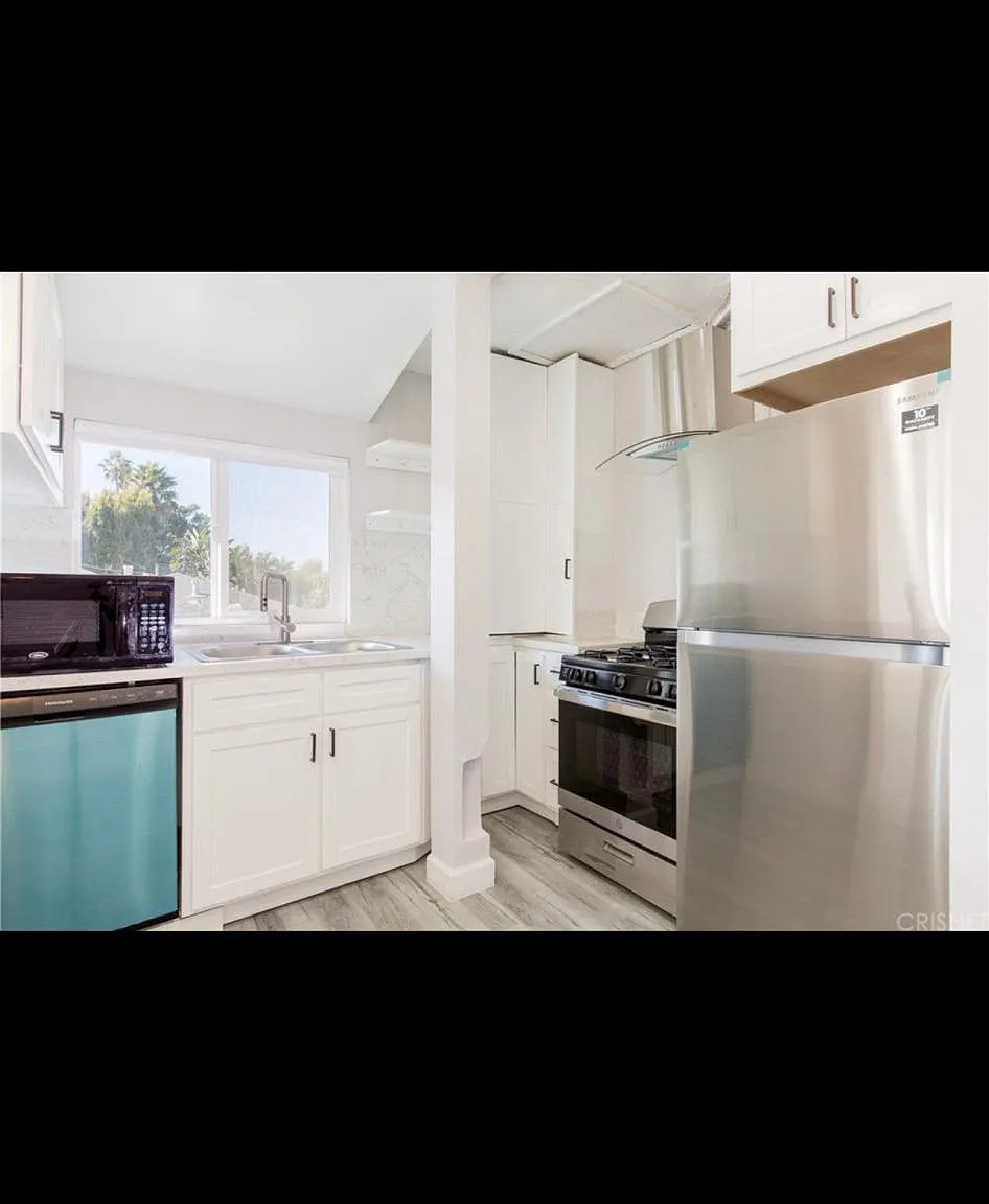 8525 Cadillac Ave — Photo 1