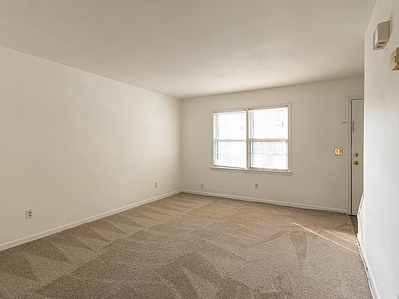 2nd image of 1 Hartsville Dr Unit 3C