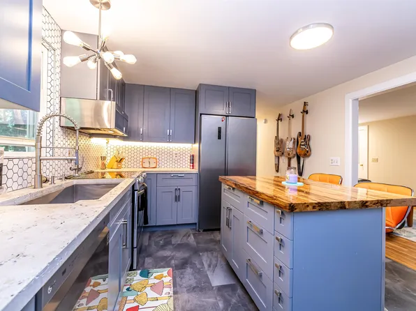 63 West Mill Street, Hillsborough, NH 03244