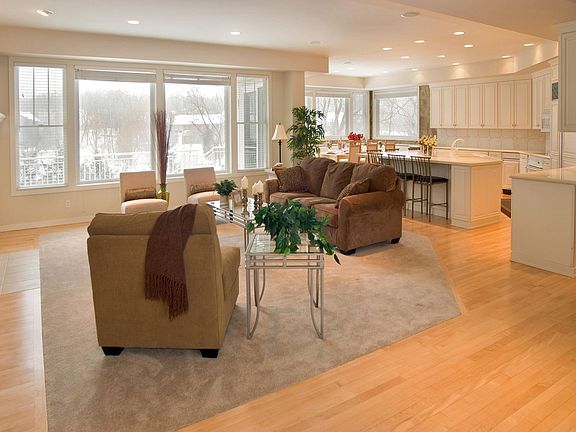 Light & Open Floor Plan