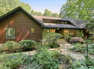 8208 Aberloch Ct, Raleigh, NC 27606
