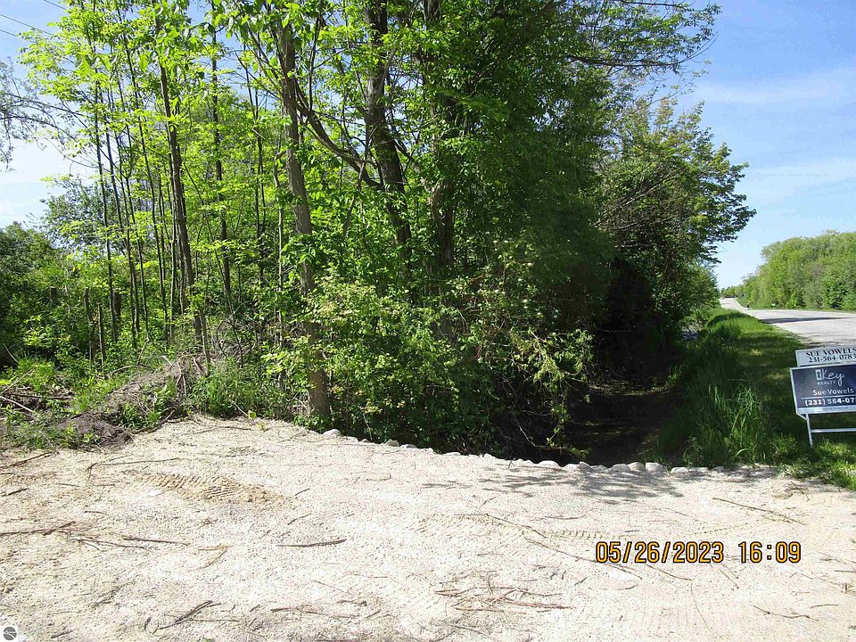 1st image of 0 Cairn Hwy