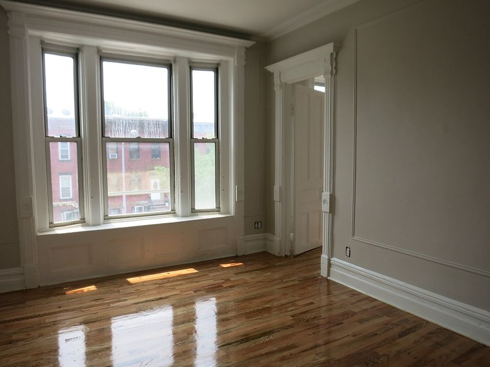 1st image of 873 Hancock St #1