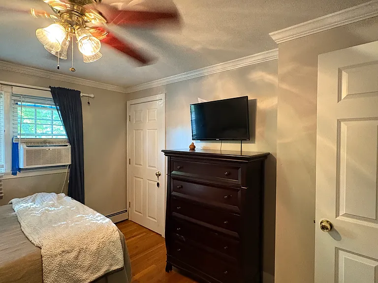 76 Lafayette Dr — Photo 11